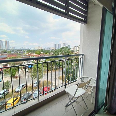 Apartamento Pj5 Soho By Wsy Petaling Jaya Exterior foto