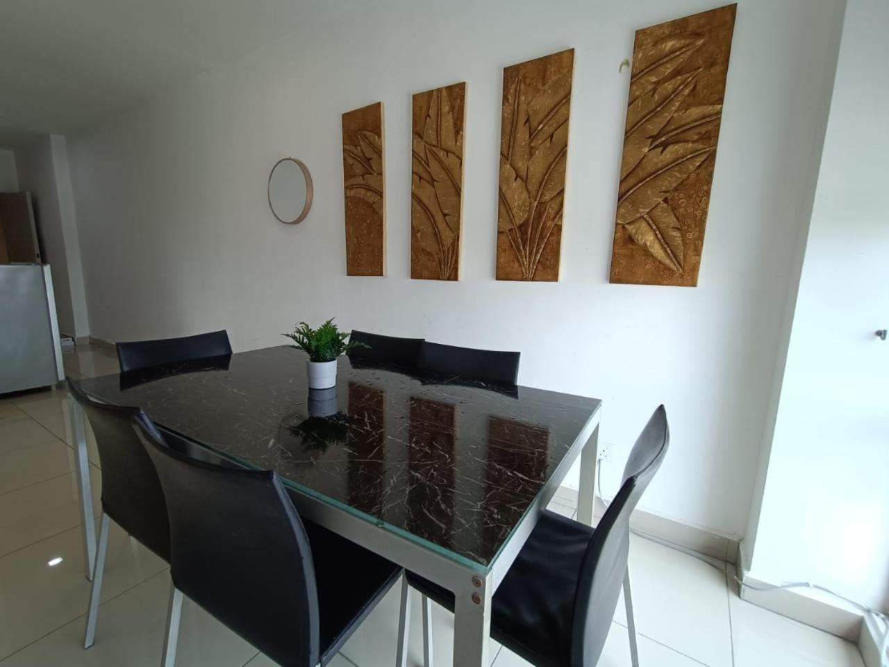 Apartamento Pj5 Soho By Wsy Petaling Jaya Exterior foto