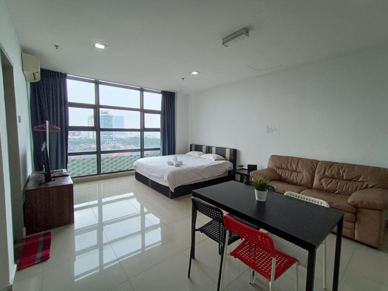Apartamento Pj5 Soho By Wsy Petaling Jaya Exterior foto