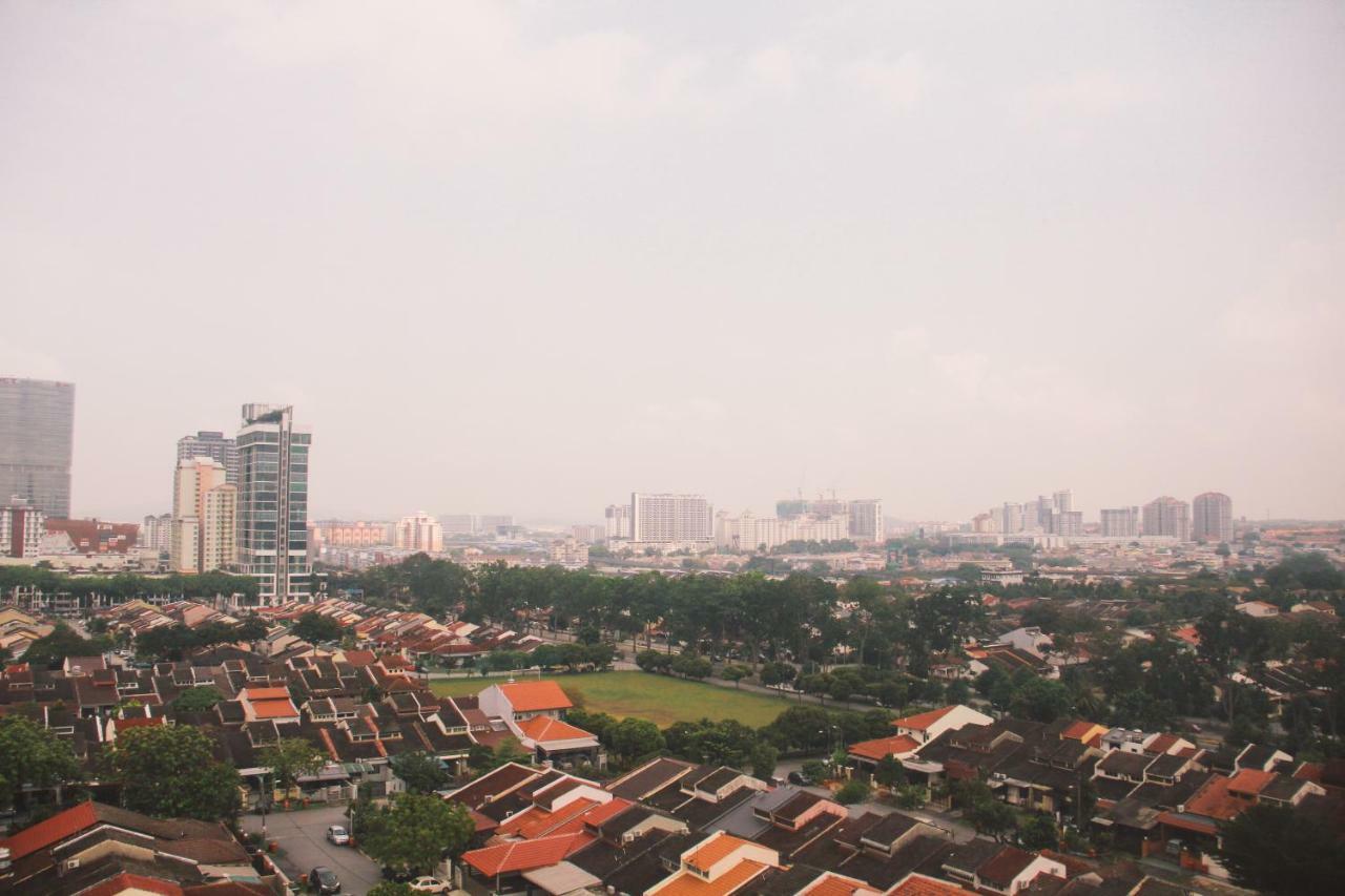 Apartamento Pj5 Soho By Wsy Petaling Jaya Exterior foto